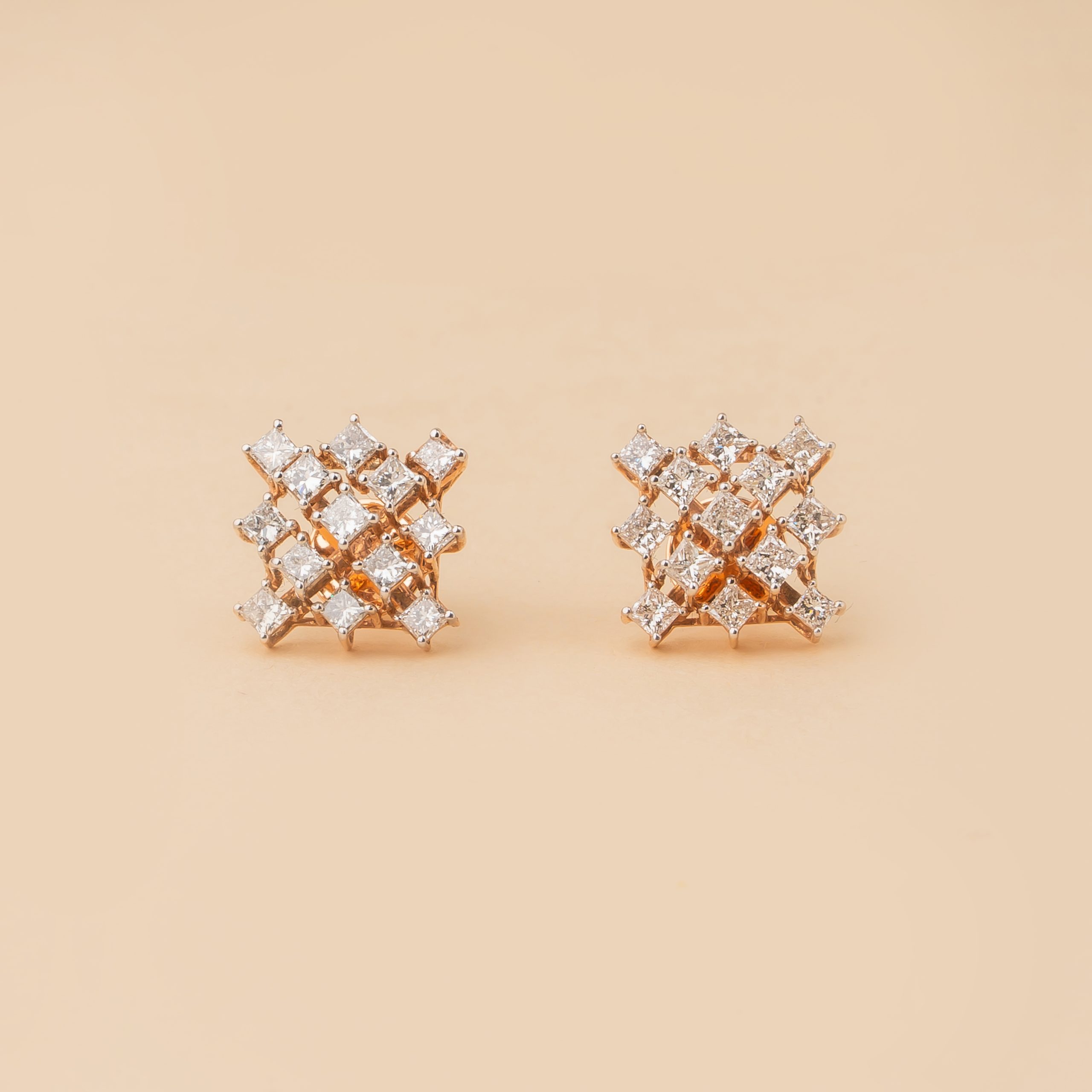 regular classy diamond studs