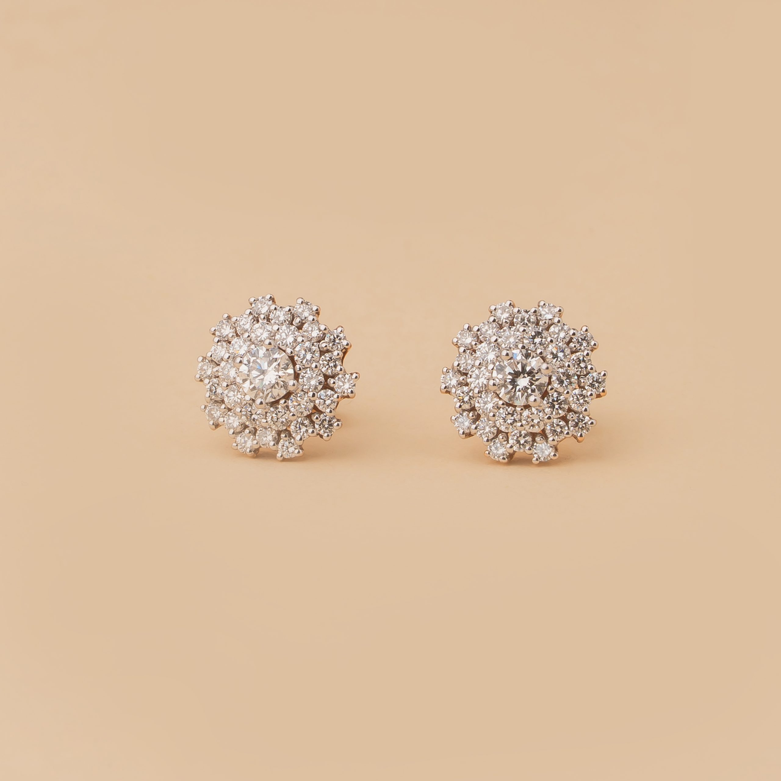 CLASSY FANCY DIAMOND LAB GROWN DIAMOND STUDS EARINGS FOR PARTY WEAR