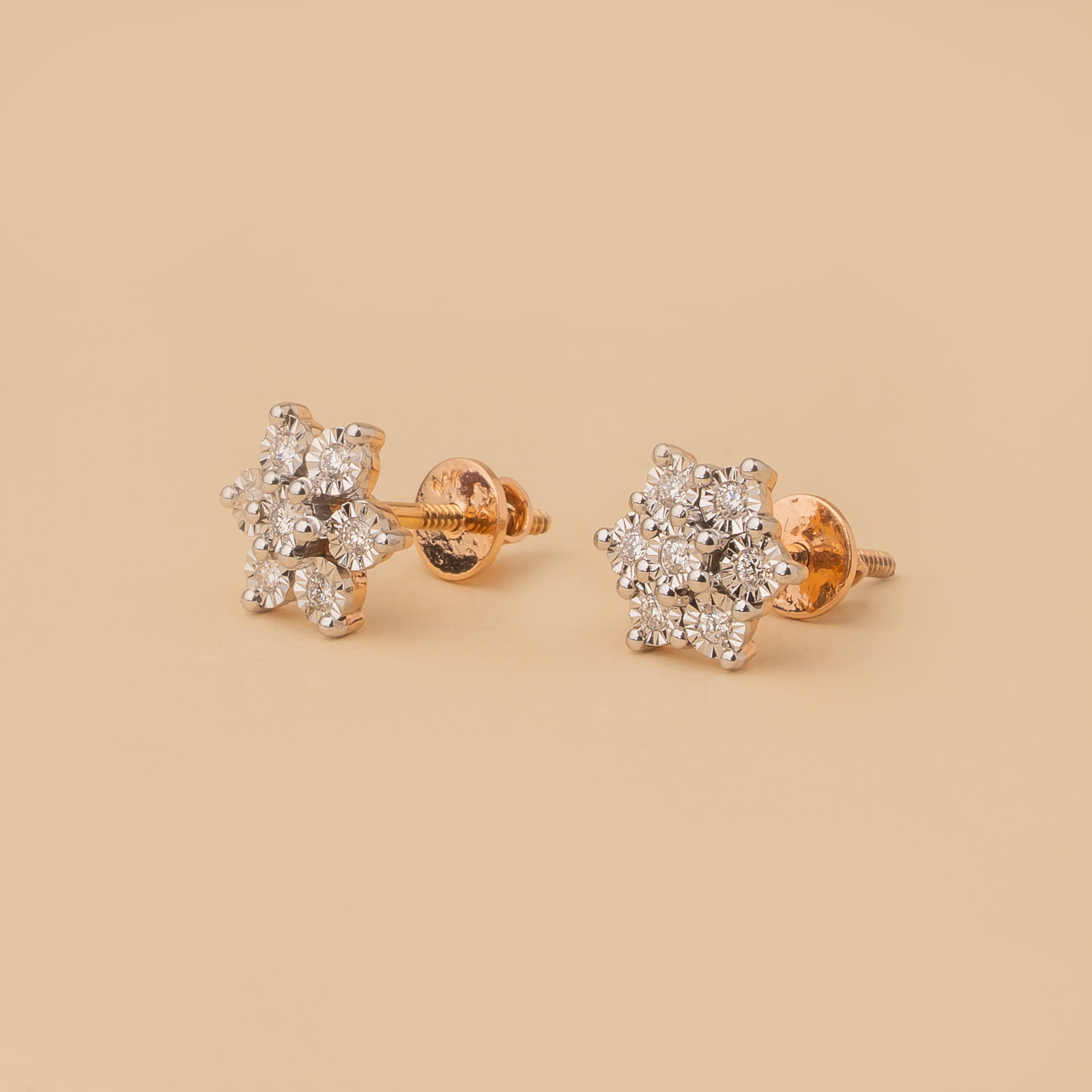 STAR DESIGN DAILYWEAR PARTWEAR DESIGNER STUDS DIAMOND